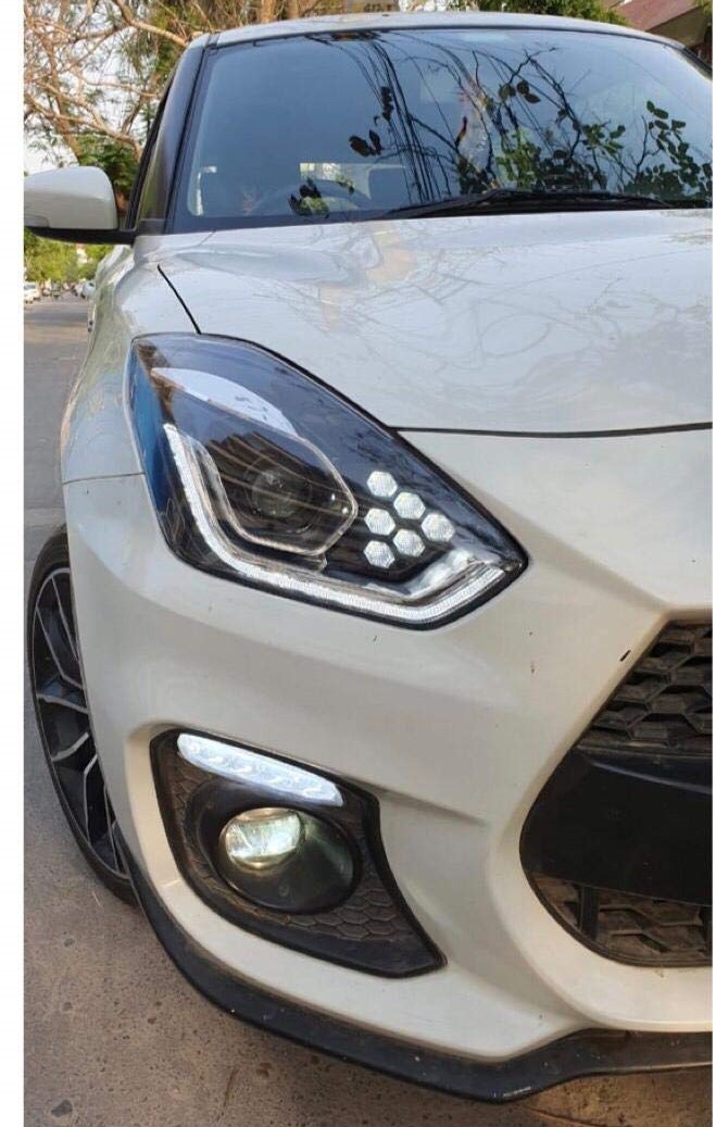 Swift projector headlights with matrix turn indicator